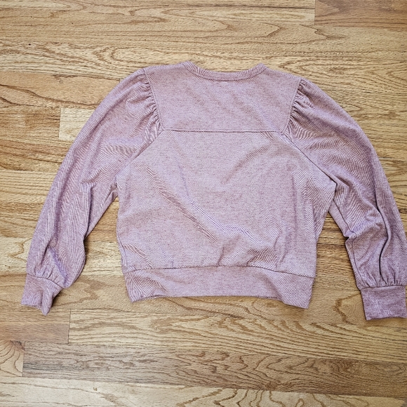 Evereve Size M Kylar Pleated Sleeve Sweatshirt Longsleeve Top Pink Marl Color - Picture 9 of 10